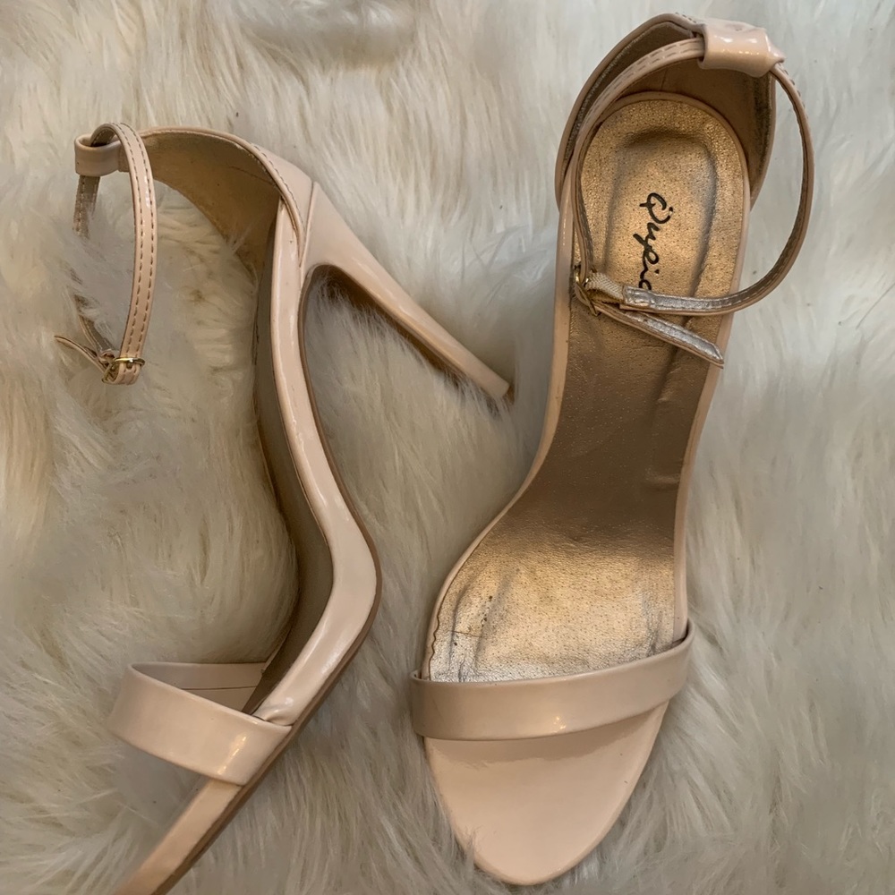 NUDE STRAP HIGH HEELS